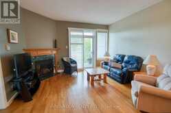27 EILEEN CRESCENT | Ottawa Ontario | Slide Image Fifteen