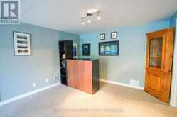27 EILEEN CRESCENT | Ottawa Ontario | Slide Image Thirty-six