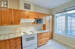 27 EILEEN CRESCENT | Ottawa Ontario | Slide Image Eight