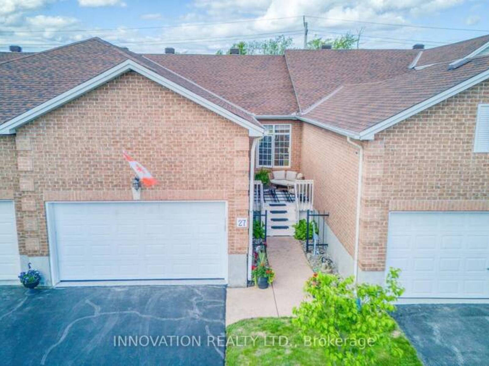 27 EILEEN CRESCENT, Ottawa, Ontario K2S 1X2