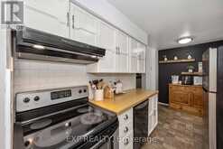 13 SHEARER CRESCENT | Ottawa Ontario | Slide Image Thirteen