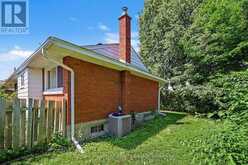 2067 BANGOR STREET | Ottawa Ontario | Slide Image Thirty