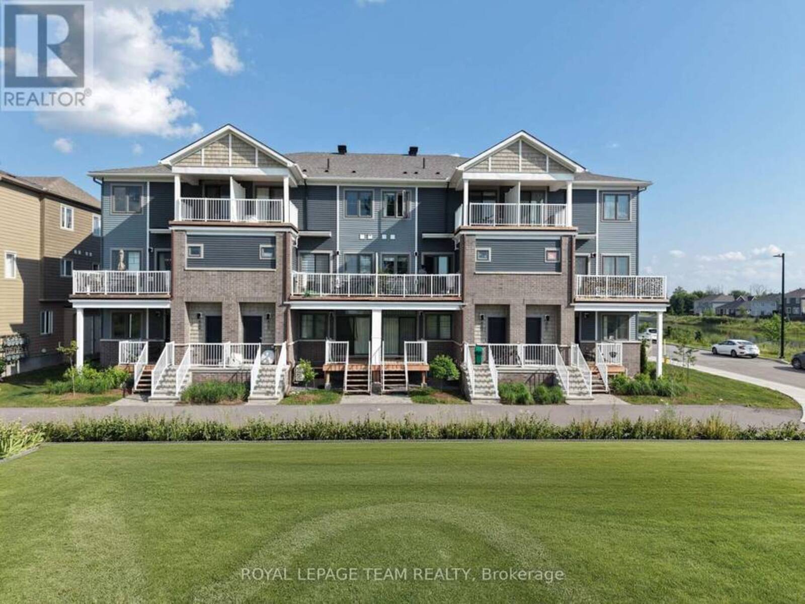 1022 CHAPMAN MILLS DRIVE, Ottawa, Ontario K2J 7J2