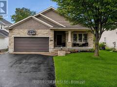 452 LANDSWOOD WAY Ottawa Ontario, K2S 0A4