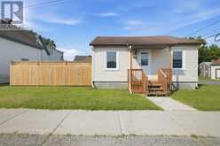 218 RIDEAU STREET | Kemptville Ontario | Slide Image Two