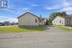218 RIDEAU STREET | Kemptville Ontario | Slide Image Four