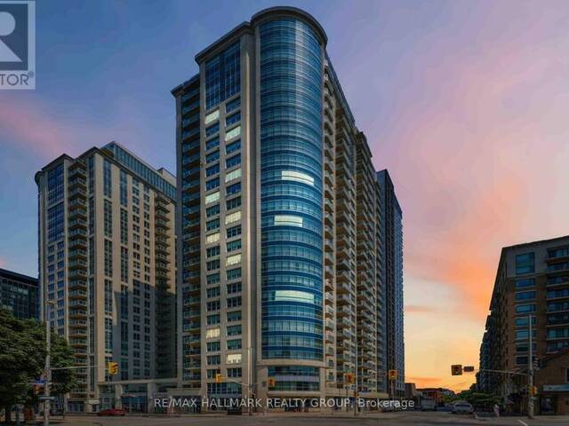 1701 - 195 BESSERER STREET N Ottawa Ontario, K1N 0B6 - 2 Bedrooms Condo For Sale