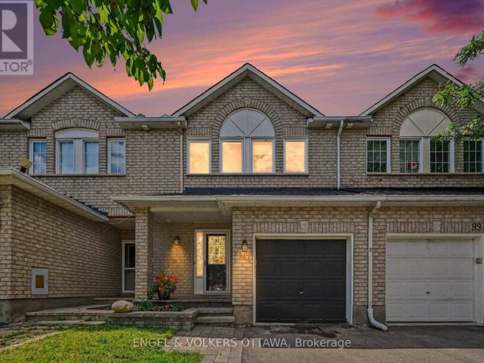 101 MARGRAVE AVENUE, Ottawa, Ontario K1T 3Y1