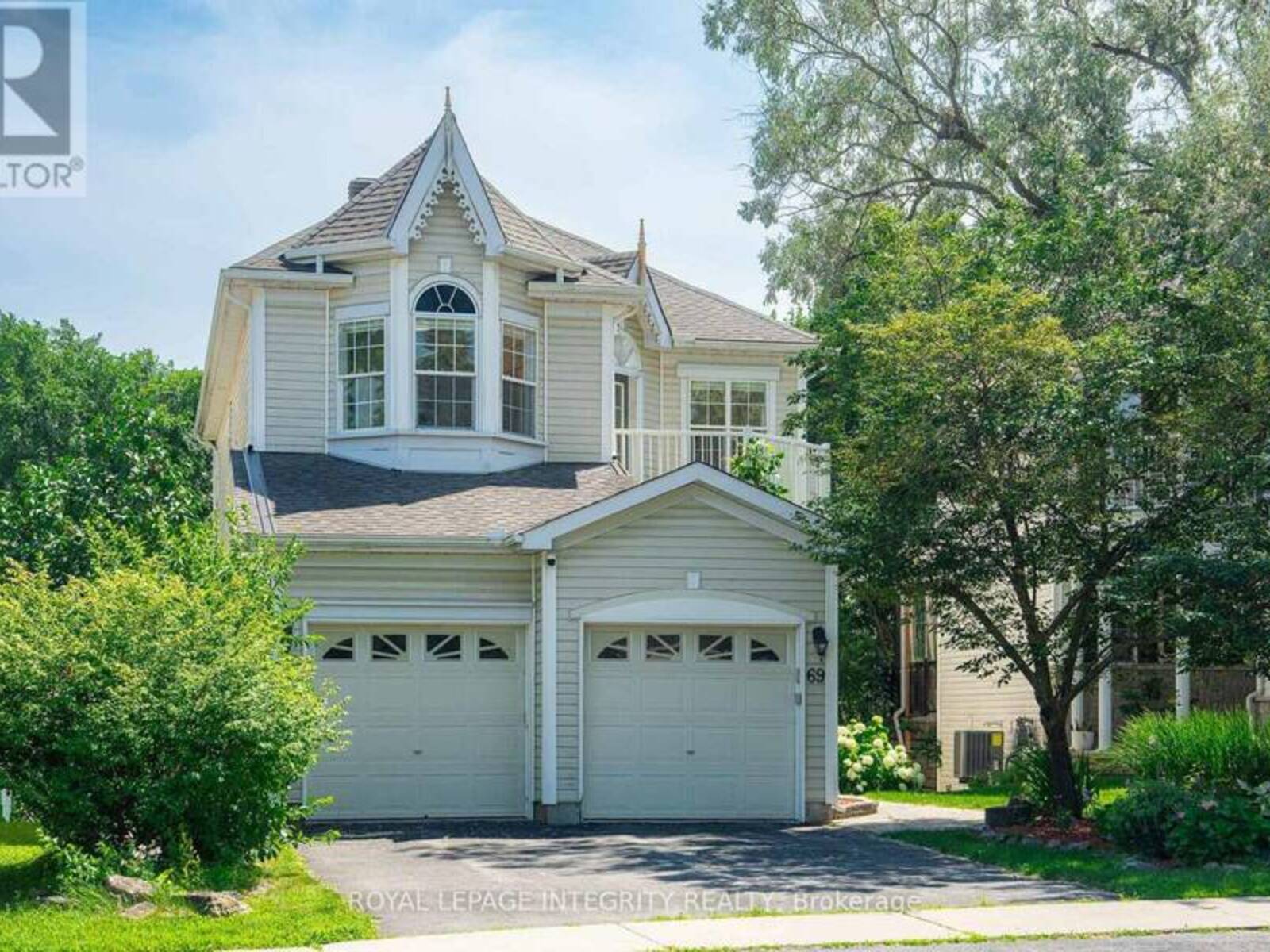 69 GOLDRIDGE DRIVE, Ottawa, Ontario K2T 1E9