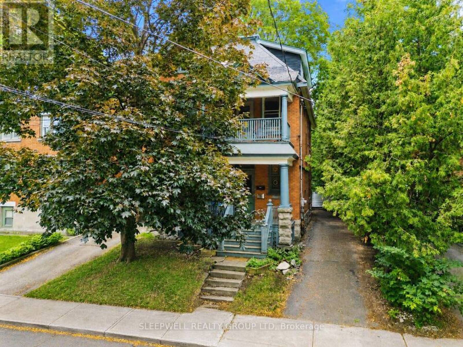 80 FOURTH AVENUE, Ottawa, Ontario K1S 2L2