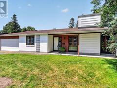 21 LINDHURST CRESCENT Ottawa Ontario, K2G 0T8