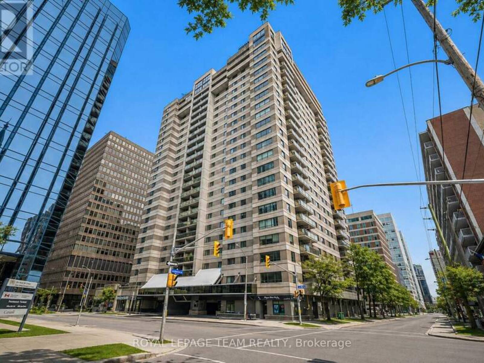 1705 - 199 KENT STREET, Ottawa, Ontario K2P 2K8
