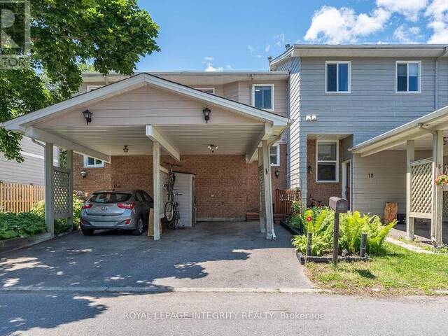 16 STAMFORD PRIVATE Ottawa Ontario, K1T 3J1 - 2 Bedrooms Condo For Sale