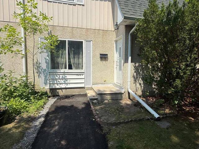 B - 1552 BEAVERPOND DRIVE Ottawa Ontario, K1B 3R9 - 3 Bedrooms Condo For Sale