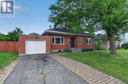 2439-2445 ALTA VISTA DRIVE | Ottawa Ontario | Slide Image Three