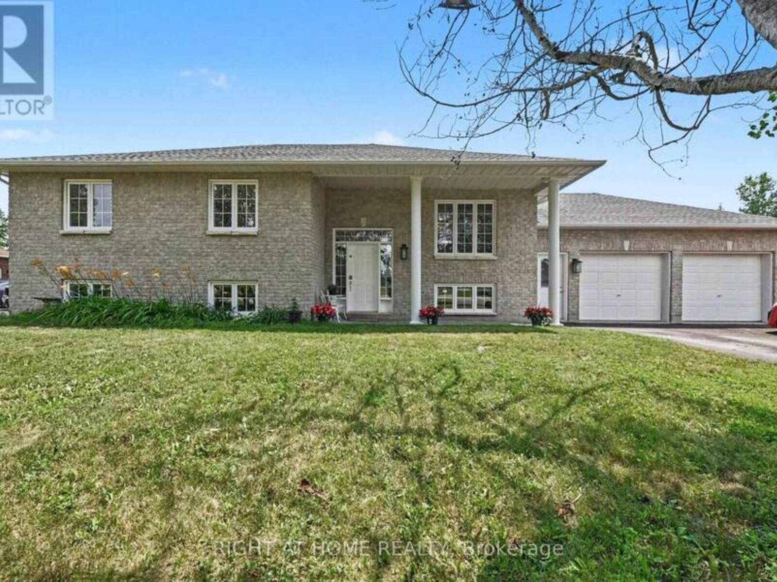 1588 SCOTTANNE STREET, Ottawa, Ontario K4P 1R3