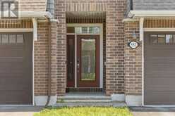 552 JACKDAW AVENUE | Ottawa Ontario | Slide Image Two