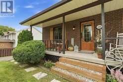1991 WOODS STREET | Clarence-Rockland Ontario | Slide Image Three