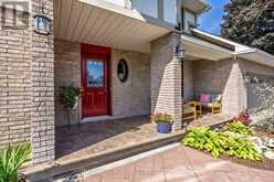 5558 SOUTH ISLAND PARK DRIVE | Ottawa Ontario | Slide Image Four