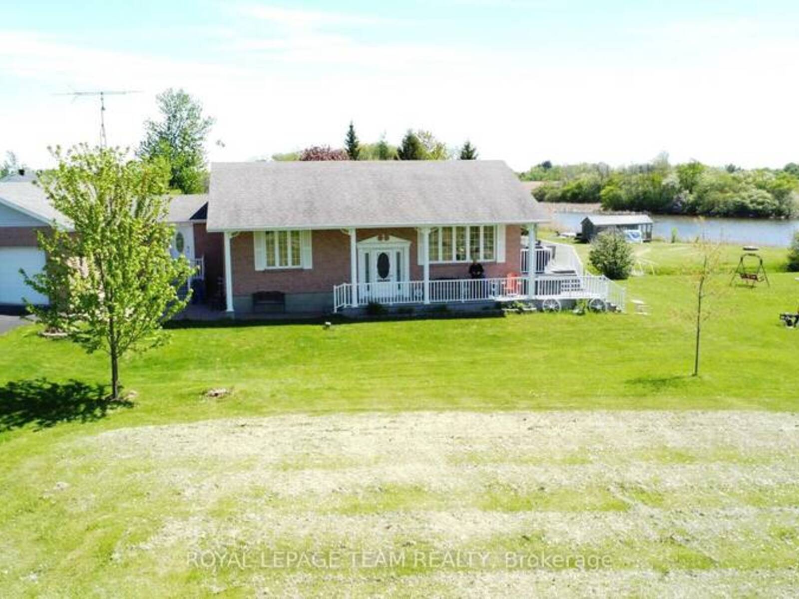 11708 BREEZEWOOD AVENUE S, Morrisburg, Ontario K0C 1X0