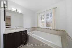 4265 KELLY FARM DRIVE | Ottawa Ontario | Slide Image Fifteen