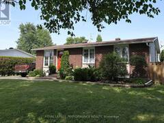 1497 BLACKHEATH STREET Ottawa Ontario, K1E 1K6
