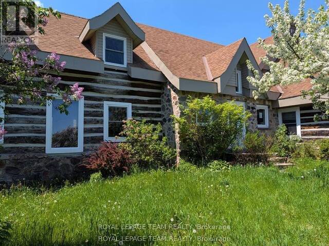 9741 CANOE LAKE ROAD Central Frontenac Ontario, K0H 1T0 - 5 Bedrooms Home For Sale