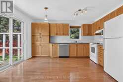 32 VISTAPOINTE DRIVE | Ottawa Ontario | Slide Image Thirteen