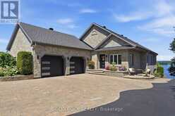 3835 OLD HIGHWAY 17 ROAD | Clarence-Rockland Ontario | Slide Image One