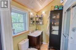 19 WEST DEVIL LK LANE | Inverary Ontario | Slide Image Twelve