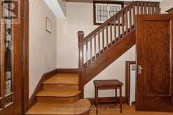 211 B MELROSE AVENUE | Ottawa Ontario | Slide Image Fifteen