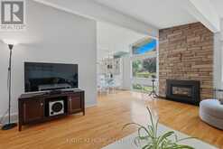 1272 COLLINS AVENUE | Ottawa Ontario | Slide Image Four