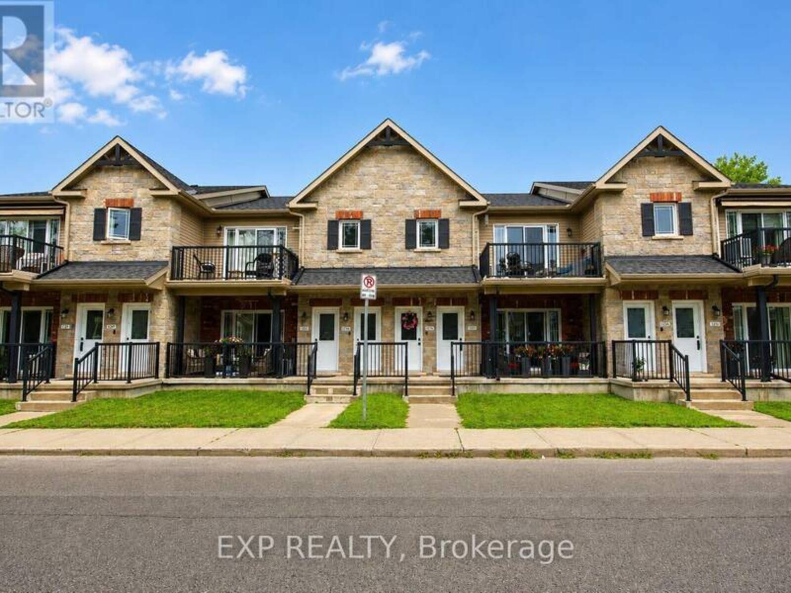2 - 127 THIRD STREET W, Cornwall, Ontario K6J 2N9