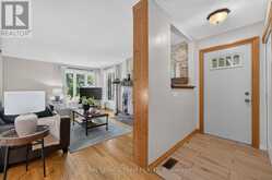 9 LAURENTIDE ROAD | Ottawa Ontario | Slide Image Five