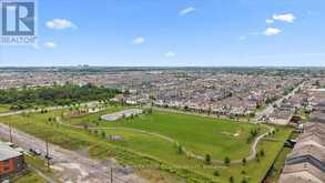 210 PARNIAN PRIVATE | Ottawa Ontario | Slide Image Thirty-three