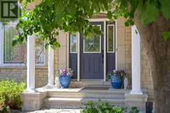 7 TRADEWINDS DRIVE | Ottawa Ontario | Slide Image Three