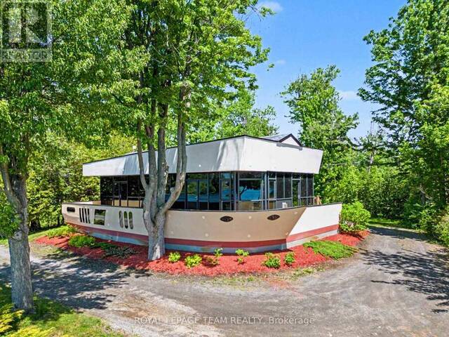 5066K LORNE BRIDGE ROAD Ottawa Ontario, K4M 1B4 - 3 Bedrooms Waterfront Home For sale