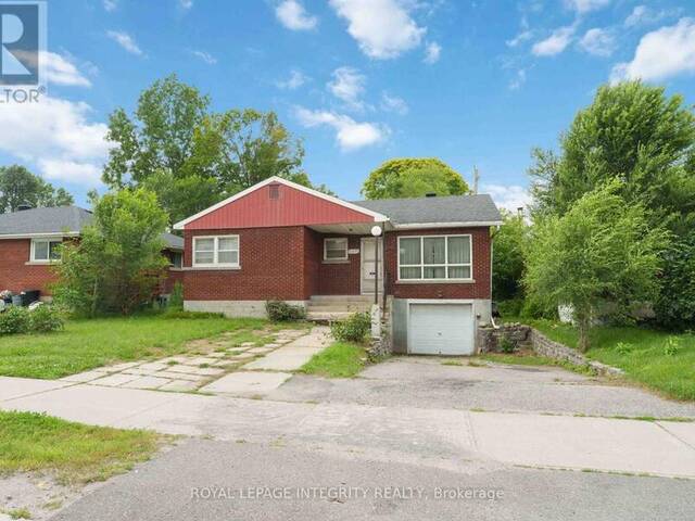 1274 WOODROFFE AVENUE Ottawa Ontario, K2C 2T6 - 4 Bedrooms Home For Sale