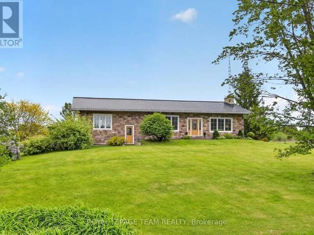 434 HIGH STREET Carleton Place Ontario, K7C 3P1 - 3 Bedrooms Waterfront Home For sale