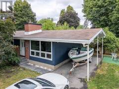 935 GOREN AVENUE Ottawa Ontario, K1S 1N4