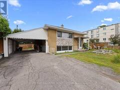 664 CUMMINGS AVENUE Ottawa Ontario, K1K 2K8