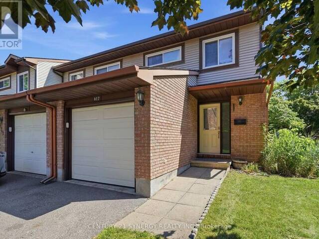 417 SANDHAMN PRIVATE Ottawa Ontario, K1T 2Y9 - 4 Bedrooms Condo For Sale