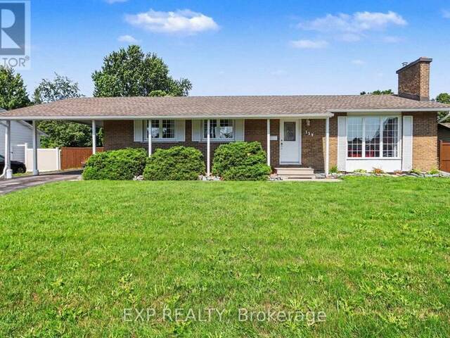 139 ABBEYHILL DRIVE Ottawa Ontario, K2L 1H6 - 3 Bedrooms Home For Sale