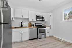 120 MCCLINTOCK WAY | Ottawa Ontario | Slide Image Six