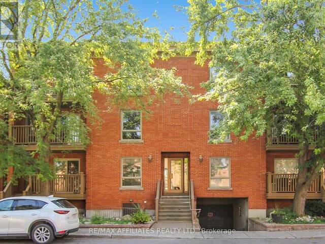 1 - 160 BRUYERE STREET Ottawa Ontario, K1N 5E1 - 2 Bedrooms Condo For Sale