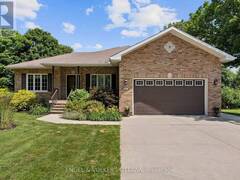 876 CENTER STREET McNab-Braeside Ontario, K0A 1G0