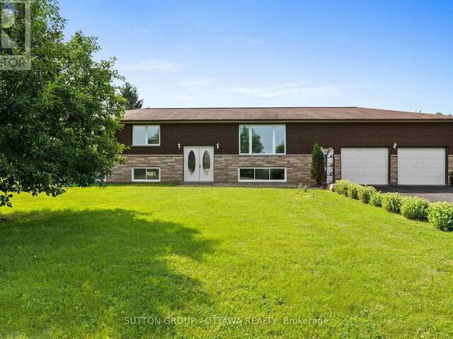 77 MAIN STREET North Dundas Ontario, K0A 2R0 - 3 Bedrooms Home For Sale