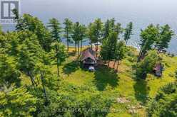 992 WHITE LAKE SHORE NORTH | Lanark Highlands Ontario | Slide Image Thirty-four
