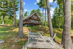 992 WHITE LAKE SHORE NORTH | Lanark Highlands Ontario | Slide Image Three