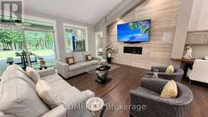 46 MARNI LANE | Springwater Ontario | Slide Image Nine